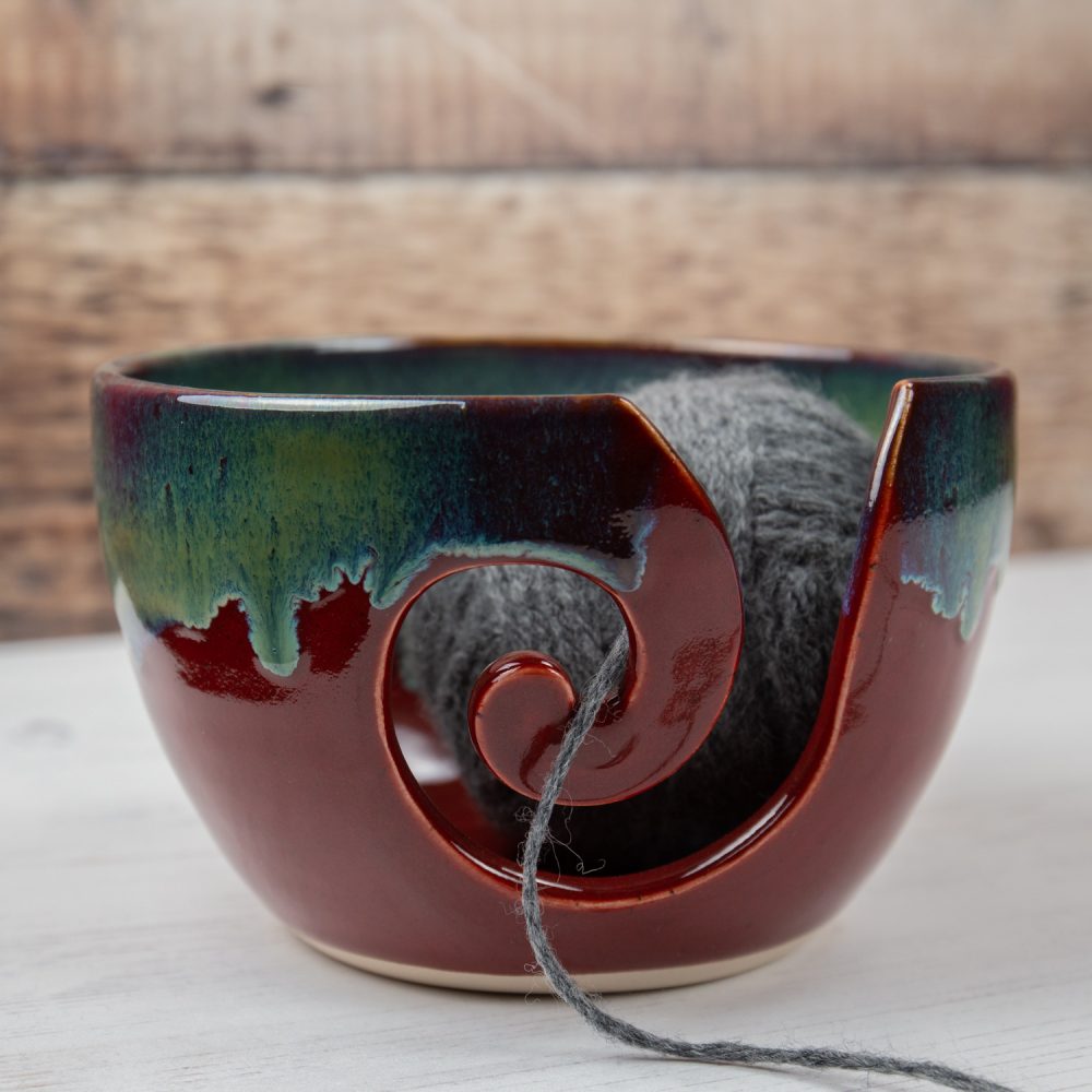 Yarn Bowl – Deep Red and Green